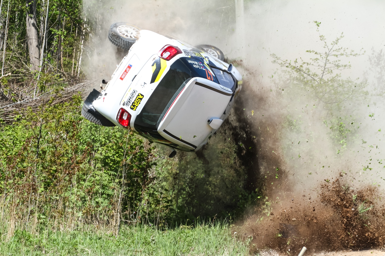 Sportisti Rallija Talsi 2016 trasē